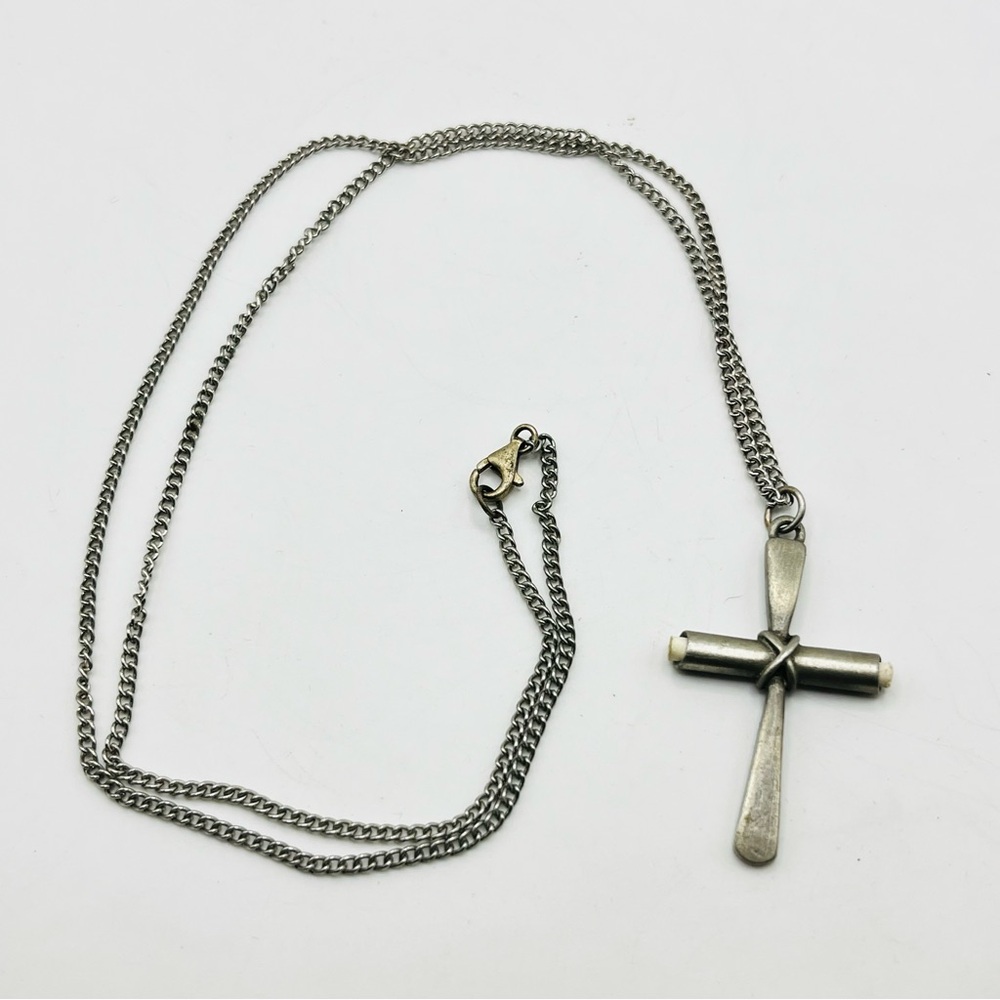 Vintage CAMCO Thoughts & Prayers Silver Cross Necklace 26”